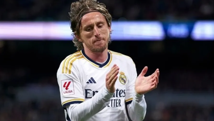 مودريتش يرحل عن الريال ..  ومبابي يرتدي قميصه