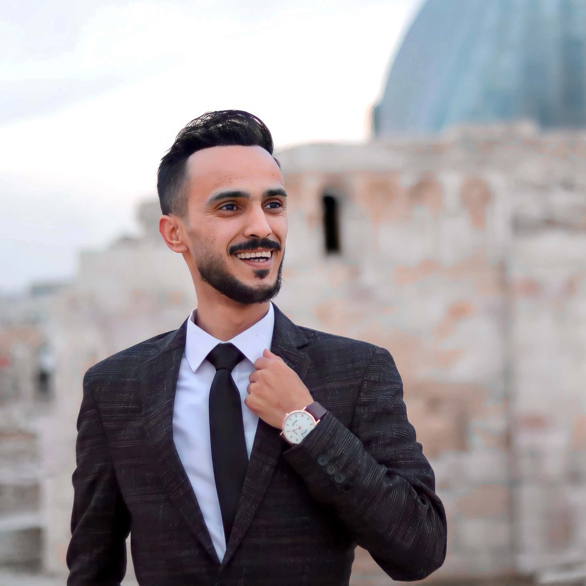 عمر الحباشنة ألف مبروك التخرج 
