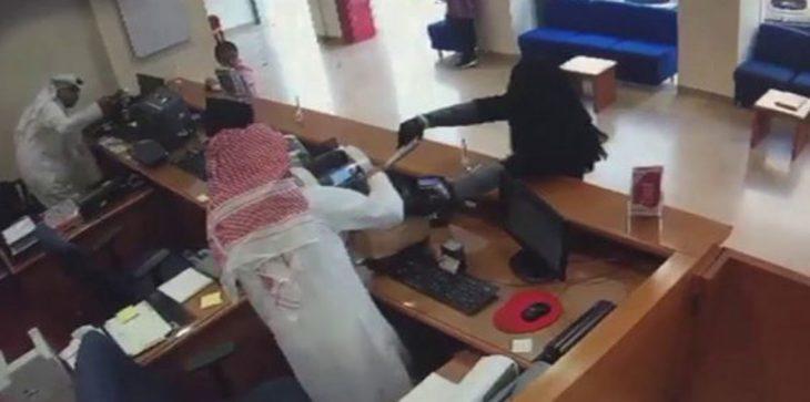 اعترافات جديدة للاردني  منفذ السطو المسلح على بنك في الكويت  ..  "تفاصيل"