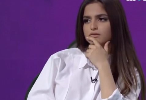 بالفيديو .. حلا الترك تدخل في نوبة بكاء بسبب والدها