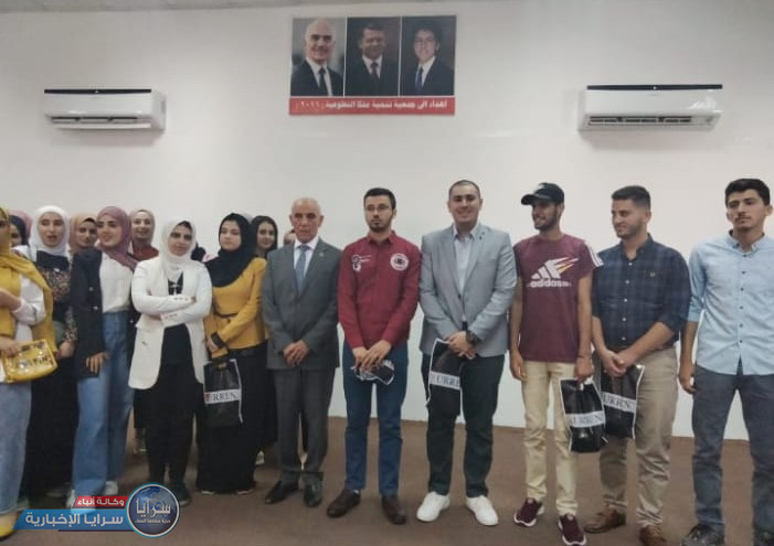 بالصور  ..  العين محمد الملكاوي يكرّم طلبة متفوقين وتربويين في بلدة ملكا 