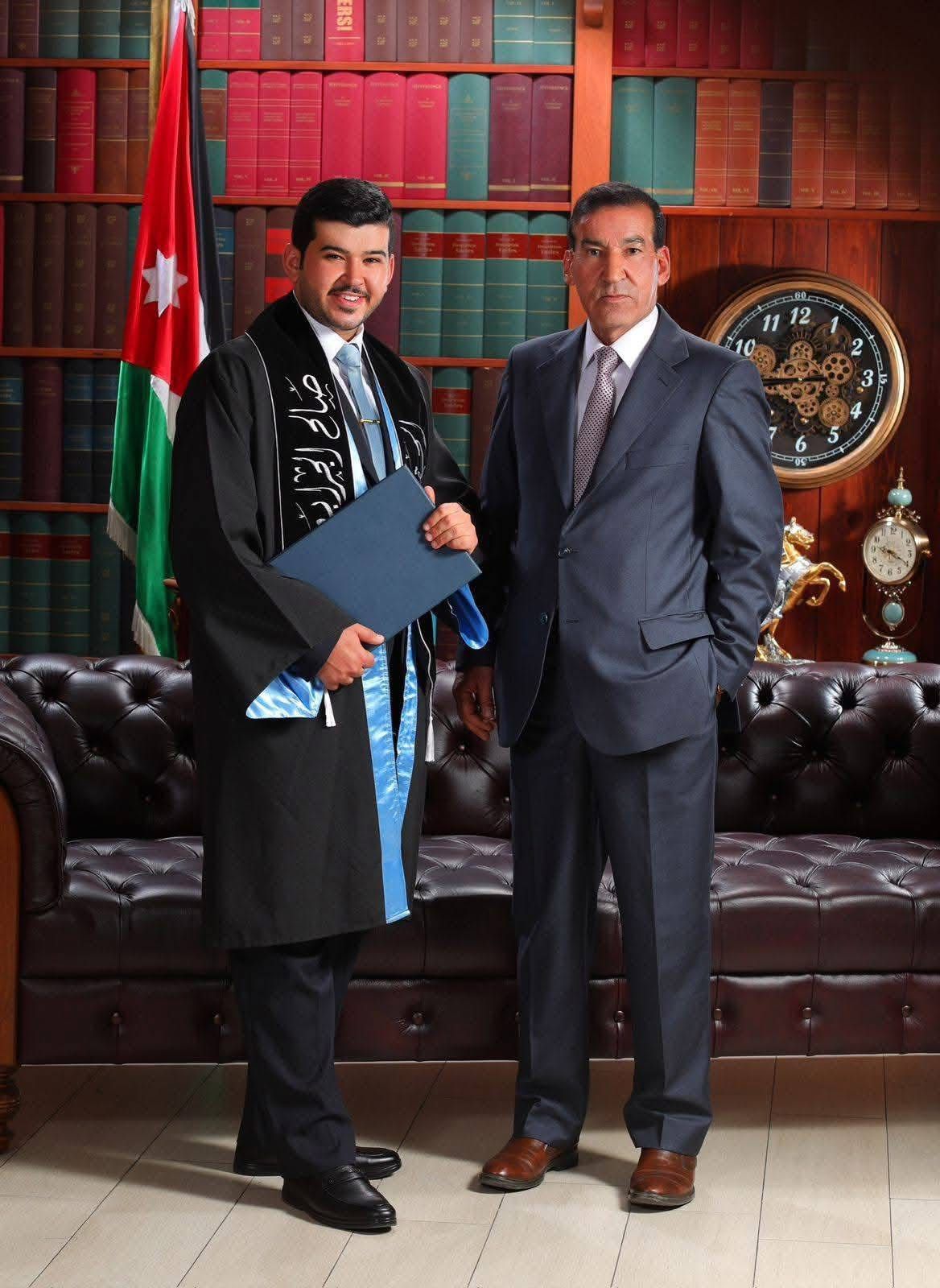 صالح ياسر الجرابعه ..  مبارك التخرج