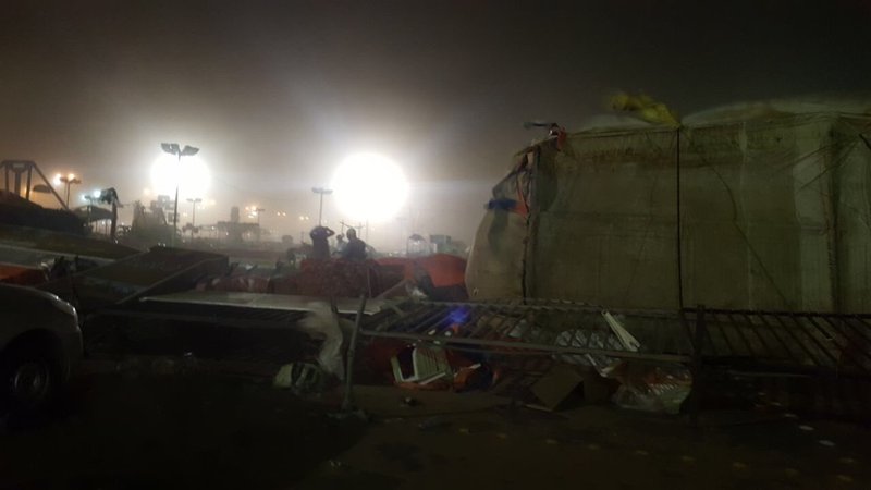 سقوط ألعاب هوائية في مهرجان صبيا بسبب الرياح ..  وإصابة أحد حراس الأمن
