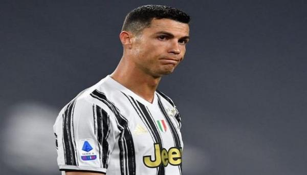على خُطى ميسي  ..  هل يوافق كريستيانو رونالدو على شرط يوفنتوس؟