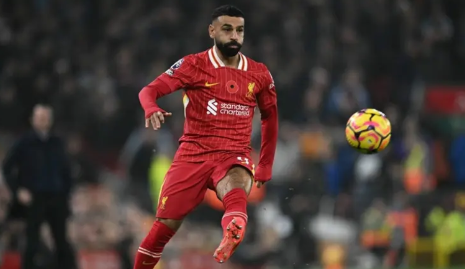 لاعب ليفربول: صلاح "مظلوم" ..  ويجب أن يترك النادي