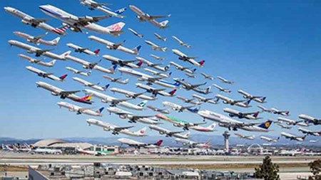 إقلاع 75 رحلة من مطار لوس أنجلوس بوقت واحد!