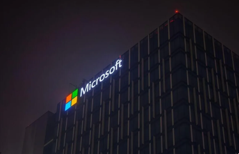 مايكروسوفت تعرض التقاعد المبكر على 7% من موظفيها