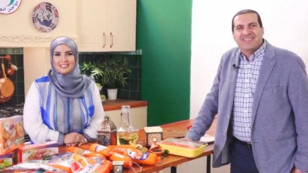 "دولارات الدجاج"  ..  هذا ماتقاضاه عمرو خالد بعد إعلان الدواجن