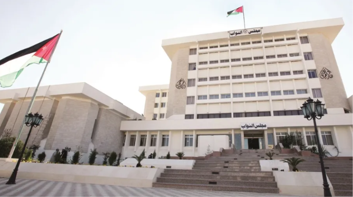 النواب الحزبيون ..  هل يدخلون الحكومة بتعديلات مقبلة؟