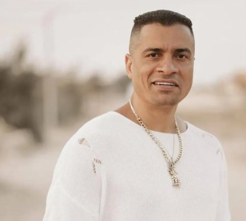 "محترم جداً" ..  حسن شاكوش يفجّر جدلاً بتعليق على حادثة "فتاة الأتوبيس"  