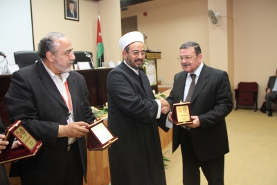 اختتام فعاليات المؤتمر الطبي الفقهي الثاني في جامعة العلوم الإسلامية العالمية