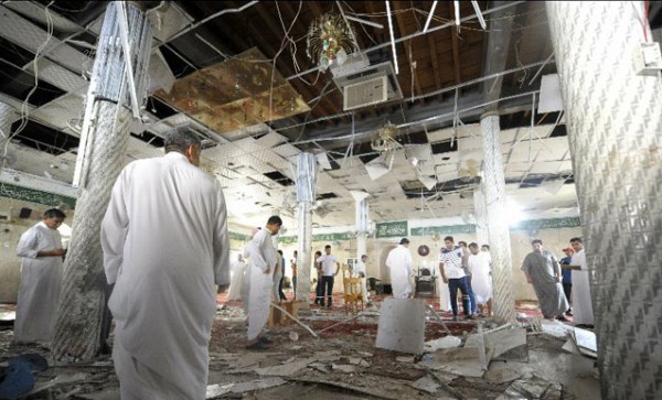 السعودية: تفاصيل التفجير الإرهابي بالقطيف  .. بالصورة