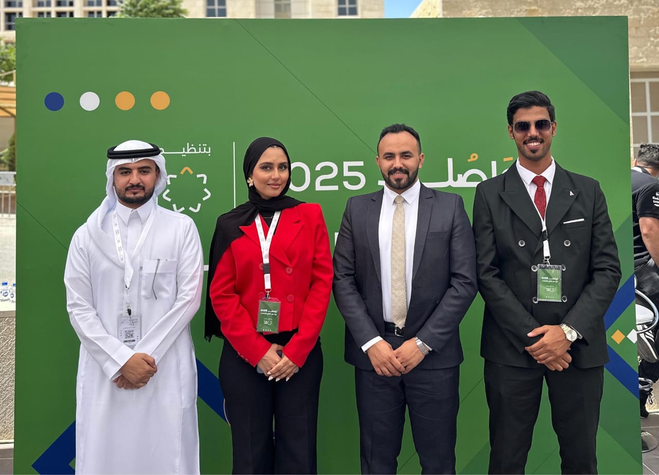 طلبة جامعة الزرقاء يشاركون في منتدى "تواصل 2025" برعاية ولي العهد