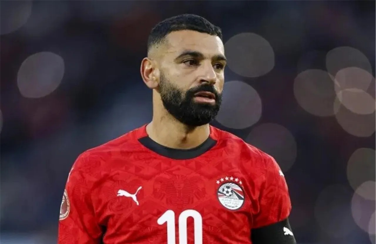 بعد صلاح ..  لاعب آخر يغادر منتخب مصر ويربك الحسابات