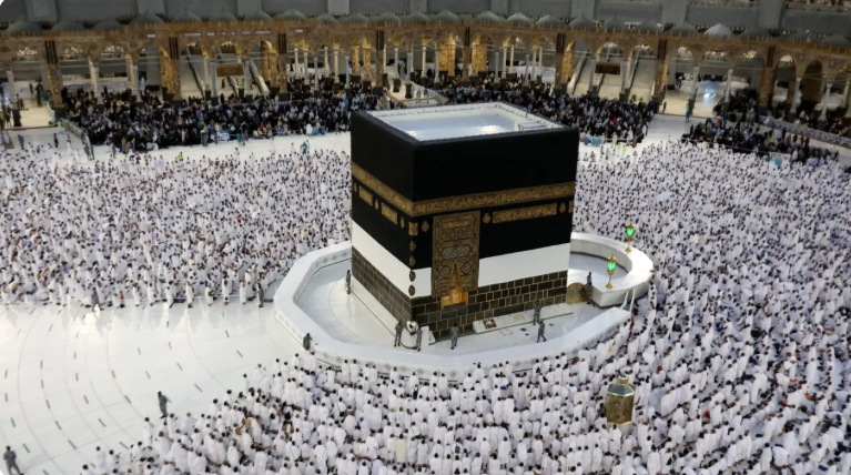 السعودية تتيح للحجاج استخراج هوية زائر الرقمية والتنقل داخل البلاد