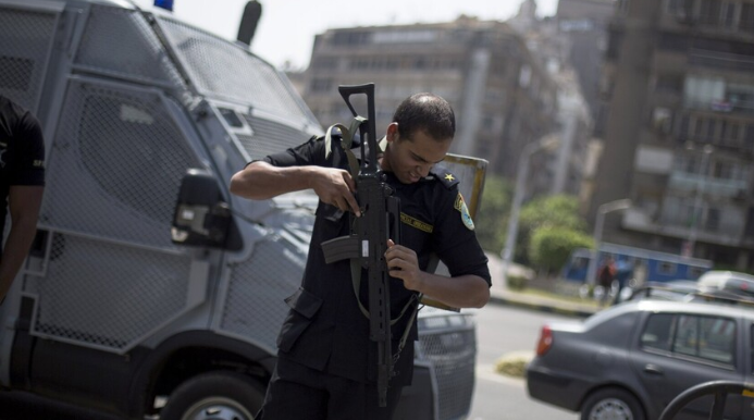 مصر ..  سيدة تقتل رضيعها بطريقة مروعة انتقاما من والده