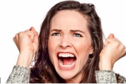 كيف أتعامل مع زوجي وهو يستثير عصبيتي بأسلوبه؟