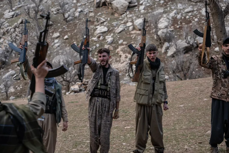 هل من فرصة أمريكية لاستخدام الورقة الكردية في الحرب على إيران؟