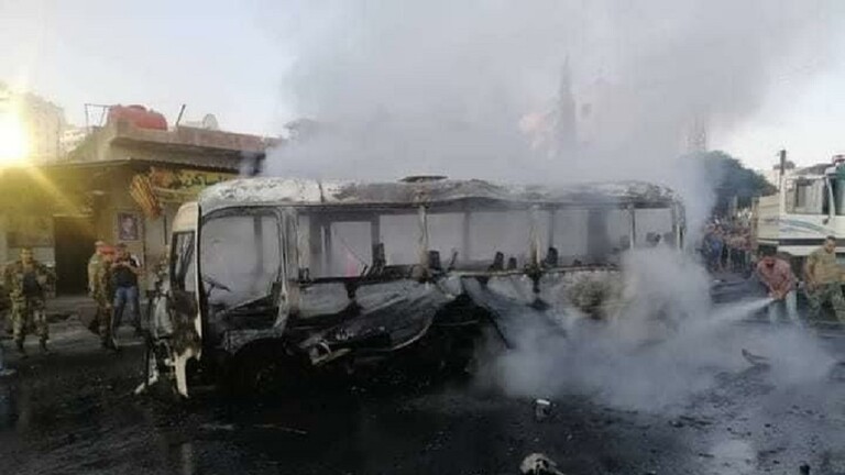 انفجار ضخم يهز العاصمة السورية دمشق و المعلومات الأولية تشير لحادث استهدف "حافلة عسكرية"  .. صور