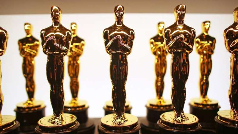 تمثال ذهبي للجائزة السينمائية الأهم عالميا ..  ما القيمة الحقيقية للأوسكار؟