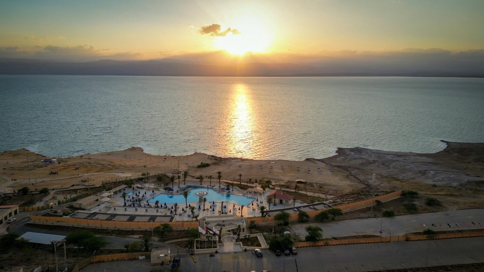 أجواء صيفية معتدلة في أغلب المناطق الجمعة