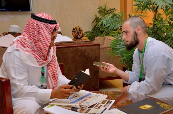 الشاب الفرنسي حمزة يقطع 7000 كيلو متر براً لرؤية بيت الله الحرام وأداء فريضة الحج 