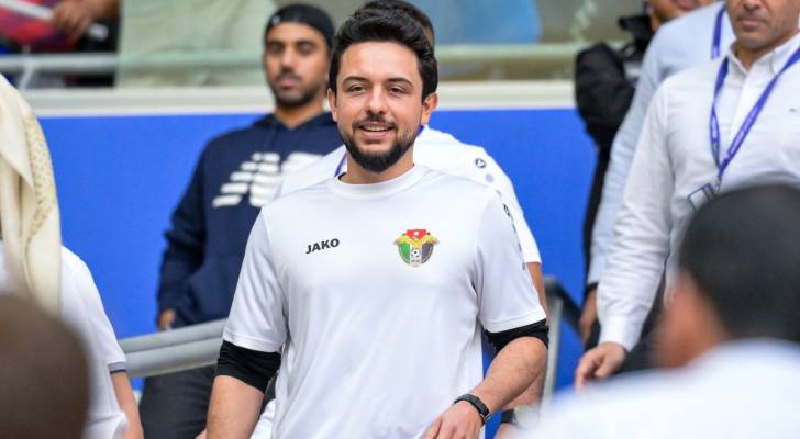 ولي العهد يعلق على هدف يزن العرب في مرمى برشلونة: "بطل يا يزن"