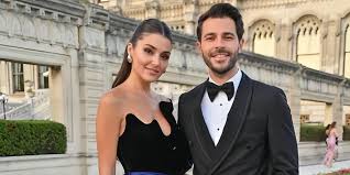 السلطات التركية توقف هاندا أرتشيل وحبيبها السابق في قضية مخدرات كبرى ..  صور