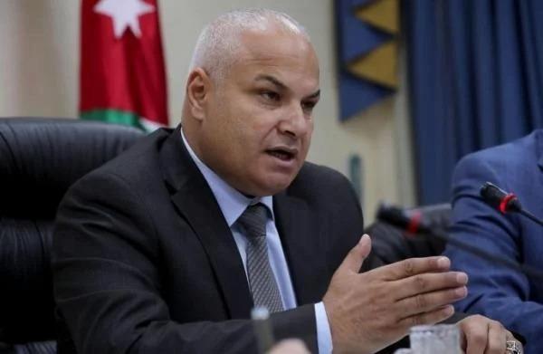 وزير العمل: 54 ألف عامل وافد لم يجددوا تصاريحهم منذ 2021