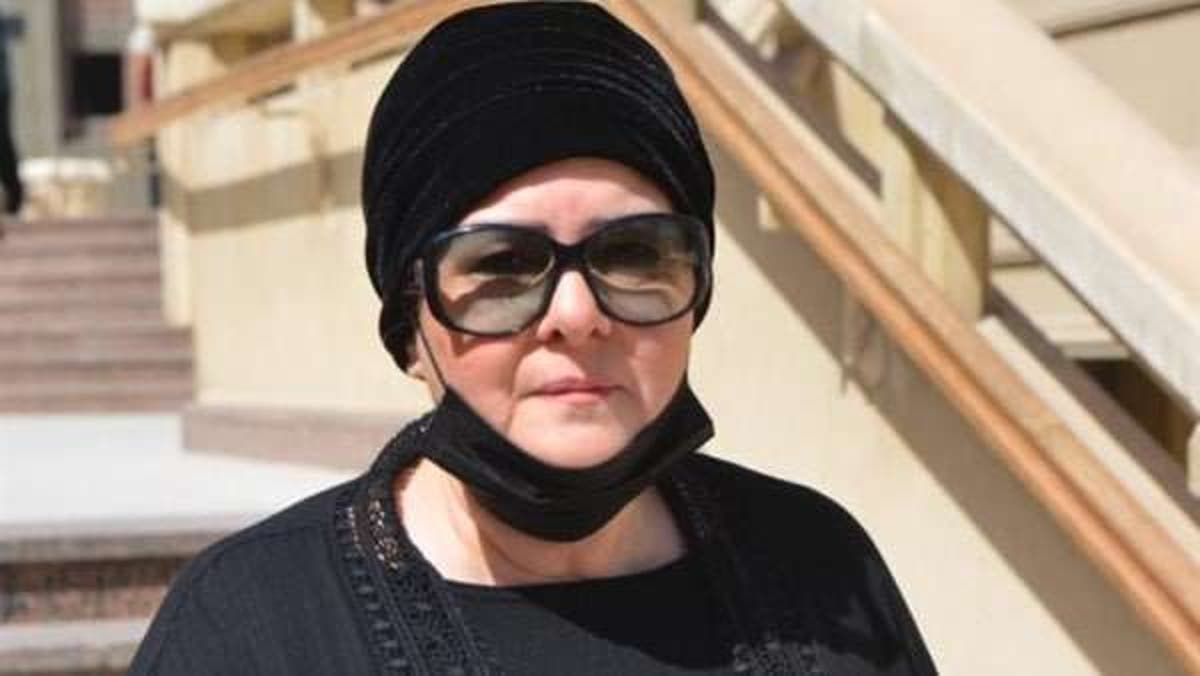 الفنانة دلال عبد العزيز تعاني من أعراض ليس لها علاج