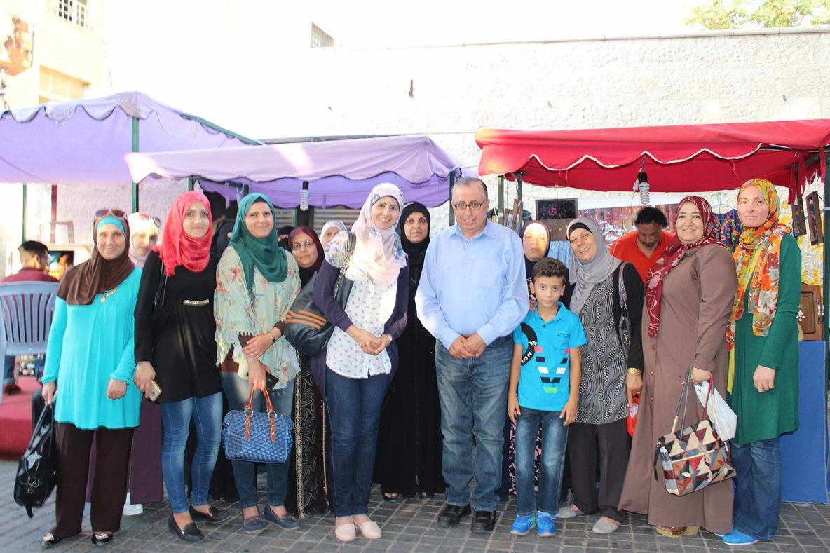 بالصور  ..  جمعية الطاقات الموجهة الأردنية تزور سوق جارا