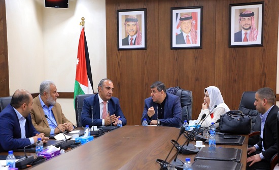 "فلسطين النيابية" تلتقي أمين عمان ومدير مركز العودة الفلسطيني