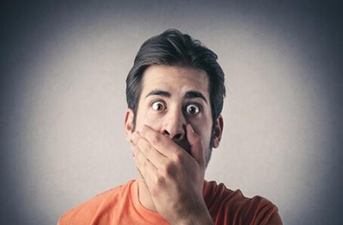 الخوف من الموت يلاحقني ويجعلني أعيش في قلق دائم، فما الحل