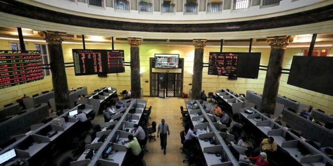 الأسهم المصرية تتراجع وسط مخاوف من التدخل في ليبيا