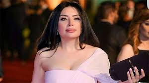 عبير صبرى تعلن إصابة أسرتها بفيروس كورونا