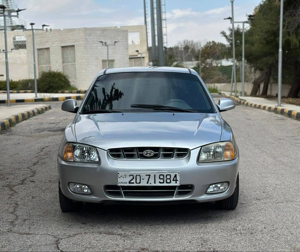 هيونداي فيرنا موديل 2002 فل كامل للبيع 
