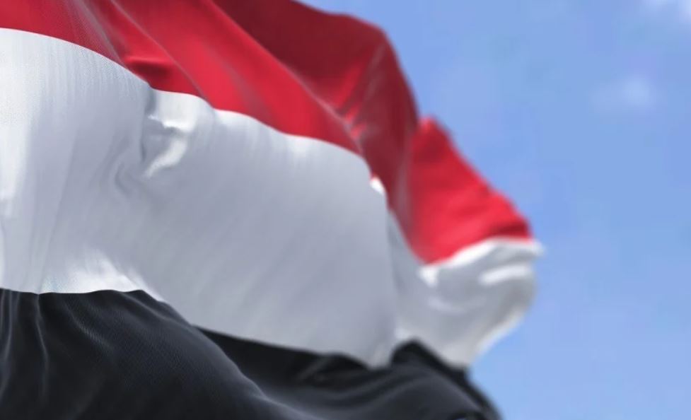 اليمن يطالب مجلس الأمن بإجراءات رادعة لوقف الاعتداءات الحوثية على مطار عدن الدولي