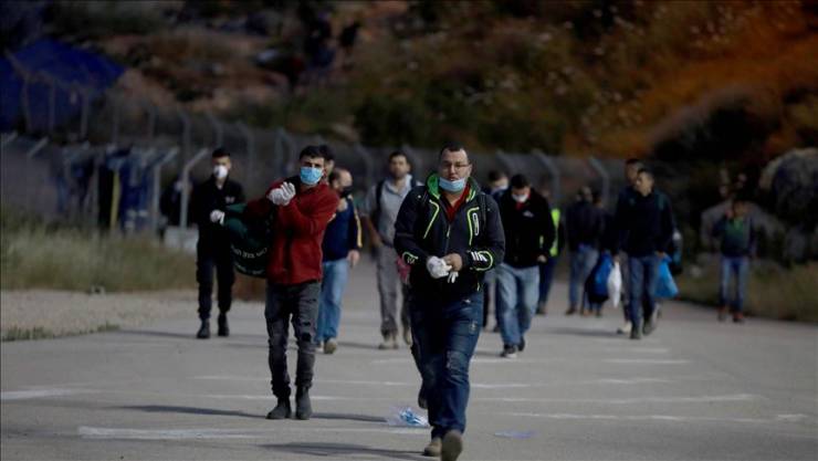 تل أبيب تبحث إمكانية تطعيم العمال الفلسطينيين في الداخل بلقاح مضاد لكورونا