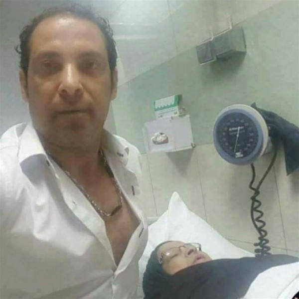 بالفيديو  ..  سعد الصغير يلتقط "سيلفي الموت" مع والدته الراحلة؟  
