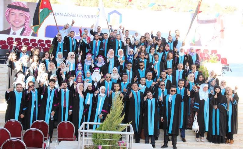 دولة عون الخصاونة يرعى احتفال تخريج طلبة جامعة عمان العربية