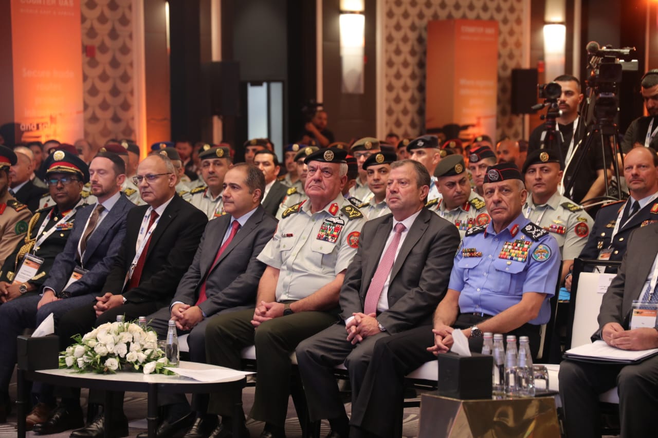 بالصور  ..  اللواء الركن الحنيطي يرعى افتتاح مؤتمر كشف ومكافحة الطائرات المسيّرة (C-UAS)