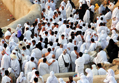 5600 حاج اردني يصعدون الى عرفات بعد صلاة عصر اليوم