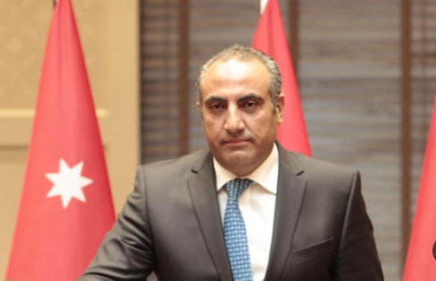 امين عمان يشكر المتقاعدين على ما قدموه لخدمة مؤسستهم ووطنهم