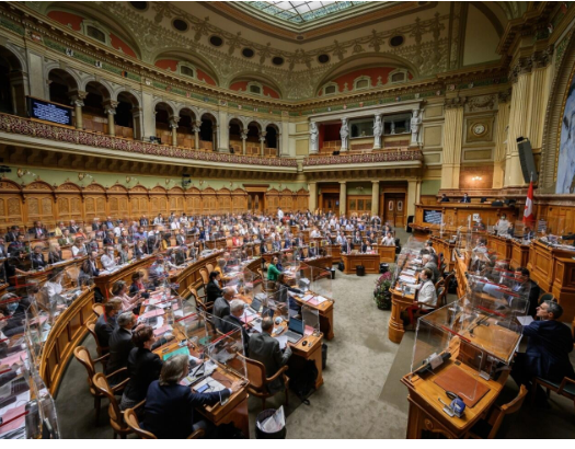 لجنة برلمانية سويسرية تعرب عن رغبتها في الإبقاء على الدعم الجزئي ل أونروا
