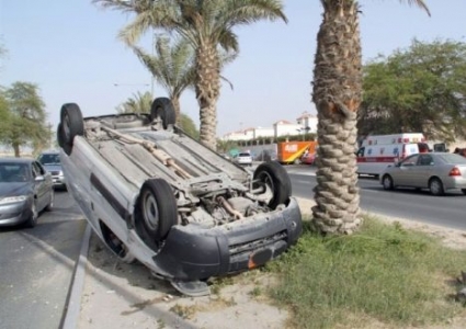 5 اصابات في حادث تدهور بالقرب من السفارة السعودية في عمان