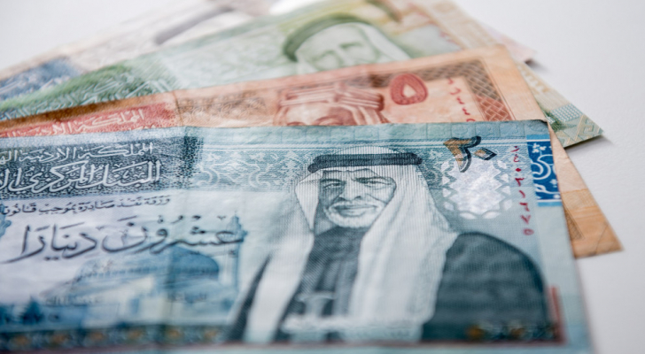 خبير اقتصادي عن زيادة رواتب المتقاعدين: "لا داعي لإرهاق الموازنة"