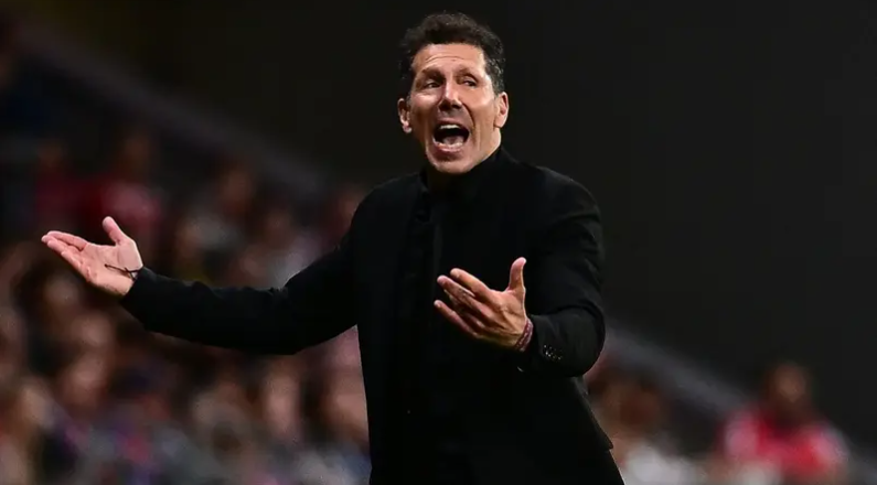 قبل قمة أرسنال ..  كيف تمرد سيميوني على "جيناته"؟