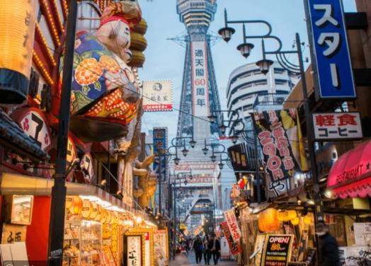 دليلك للسفر إلى أوساكا: الطعام والثقافة ونبض اليابان