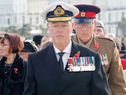 الغرامة لبريطاني انتحل رتبة عسكرية رفيعة