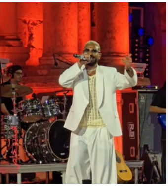 أحمد سعد: حققت حلمي بالوقوف في جرش